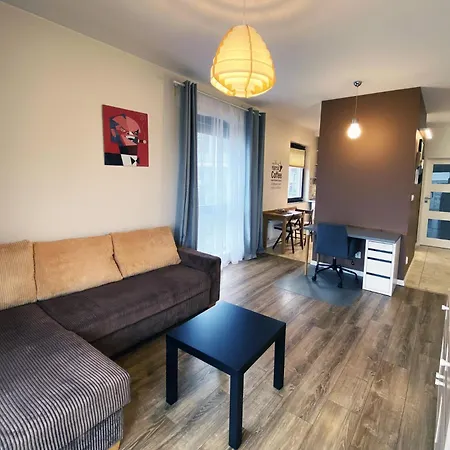 Comfortable Penthouse Burakowska * 바르샤바